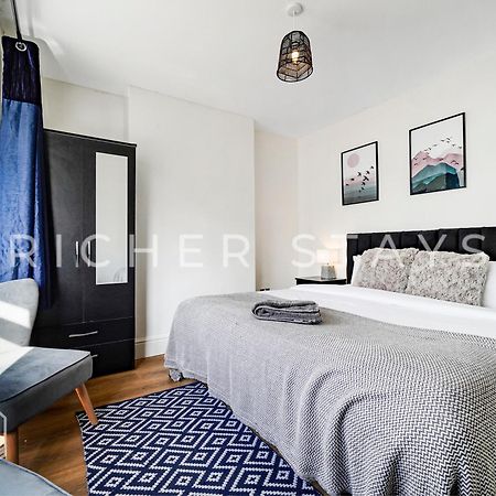 Watford Large 5Br Home - Contractors & Families מראה חיצוני תמונה