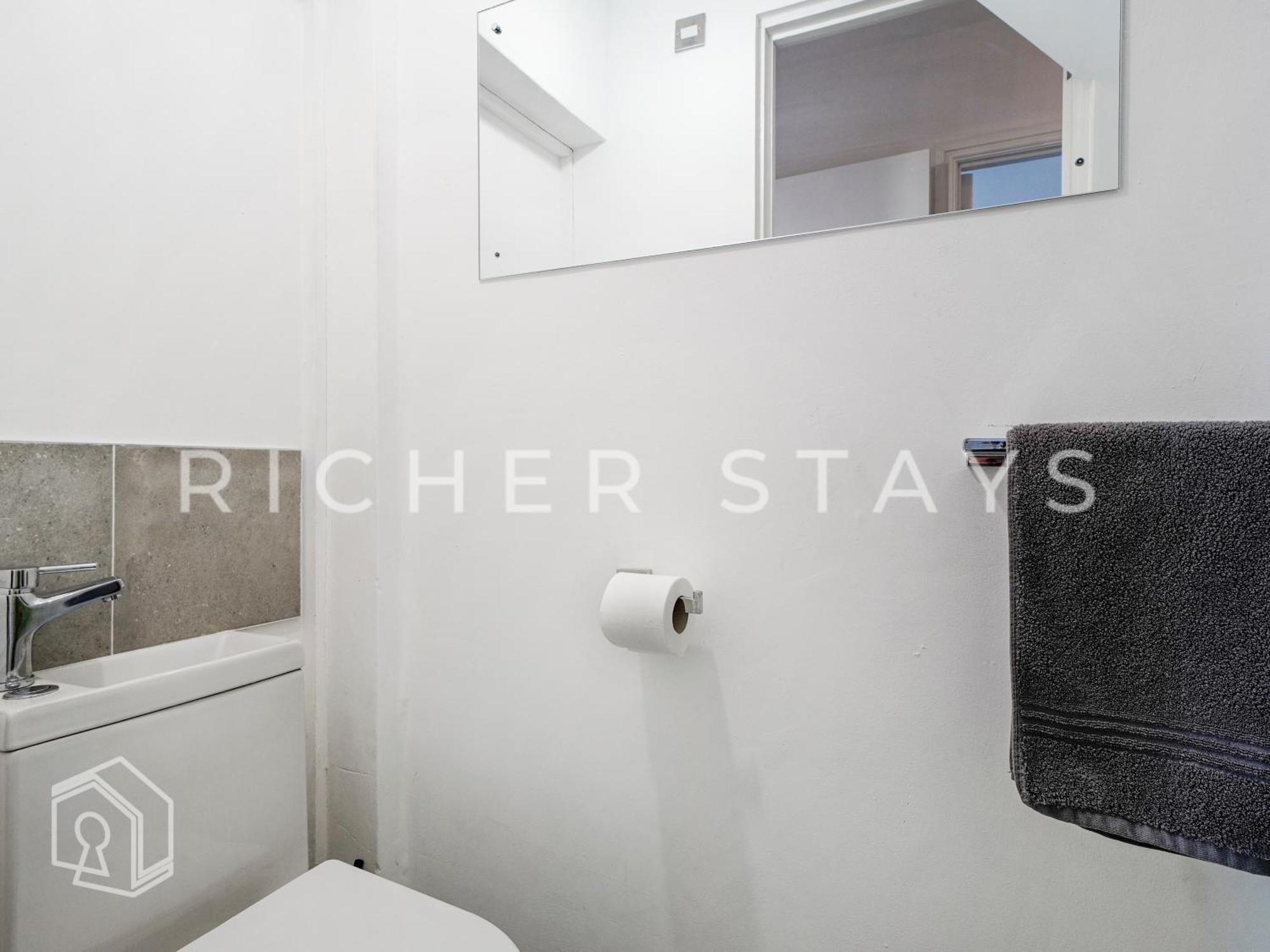 Watford Large 5Br Home - Contractors & Families מראה חיצוני תמונה