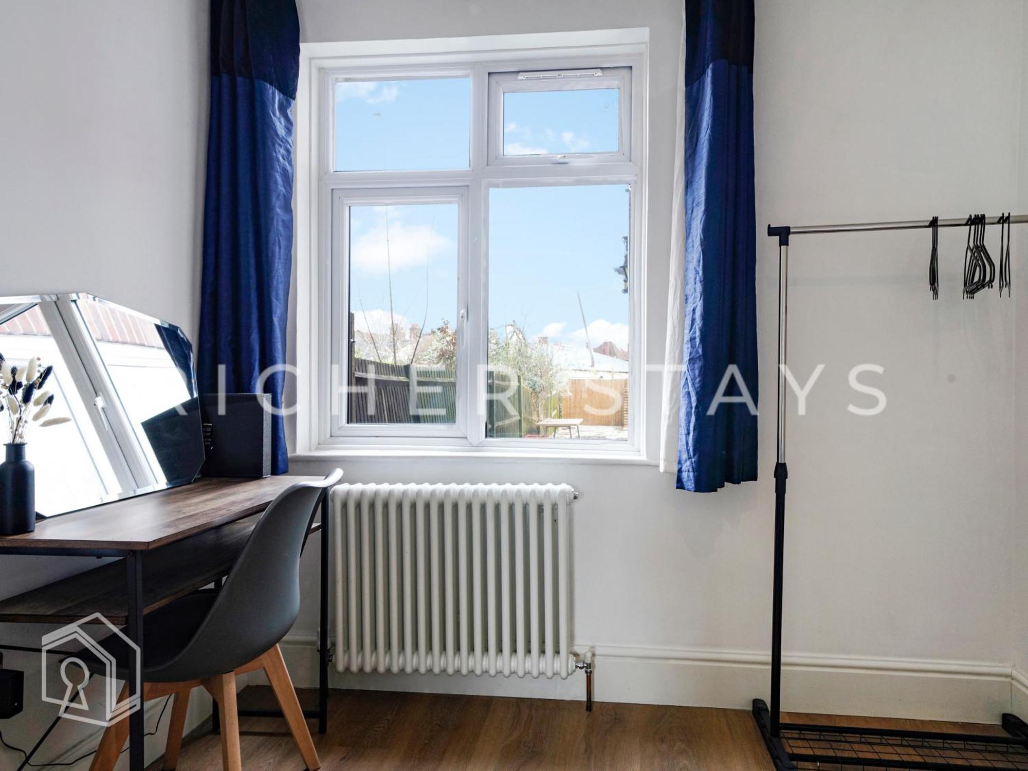 Watford Large 5Br Home - Contractors & Families מראה חיצוני תמונה