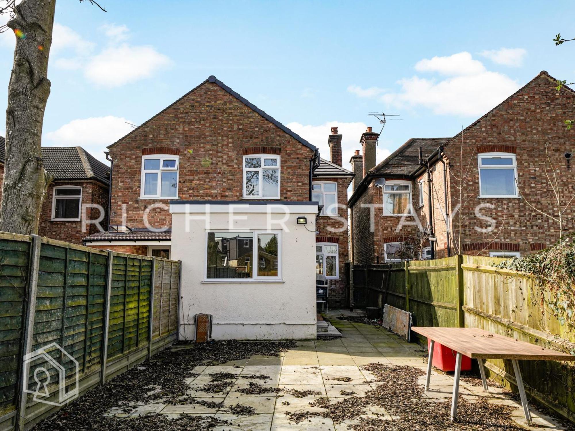 Watford Large 5Br Home - Contractors & Families מראה חיצוני תמונה